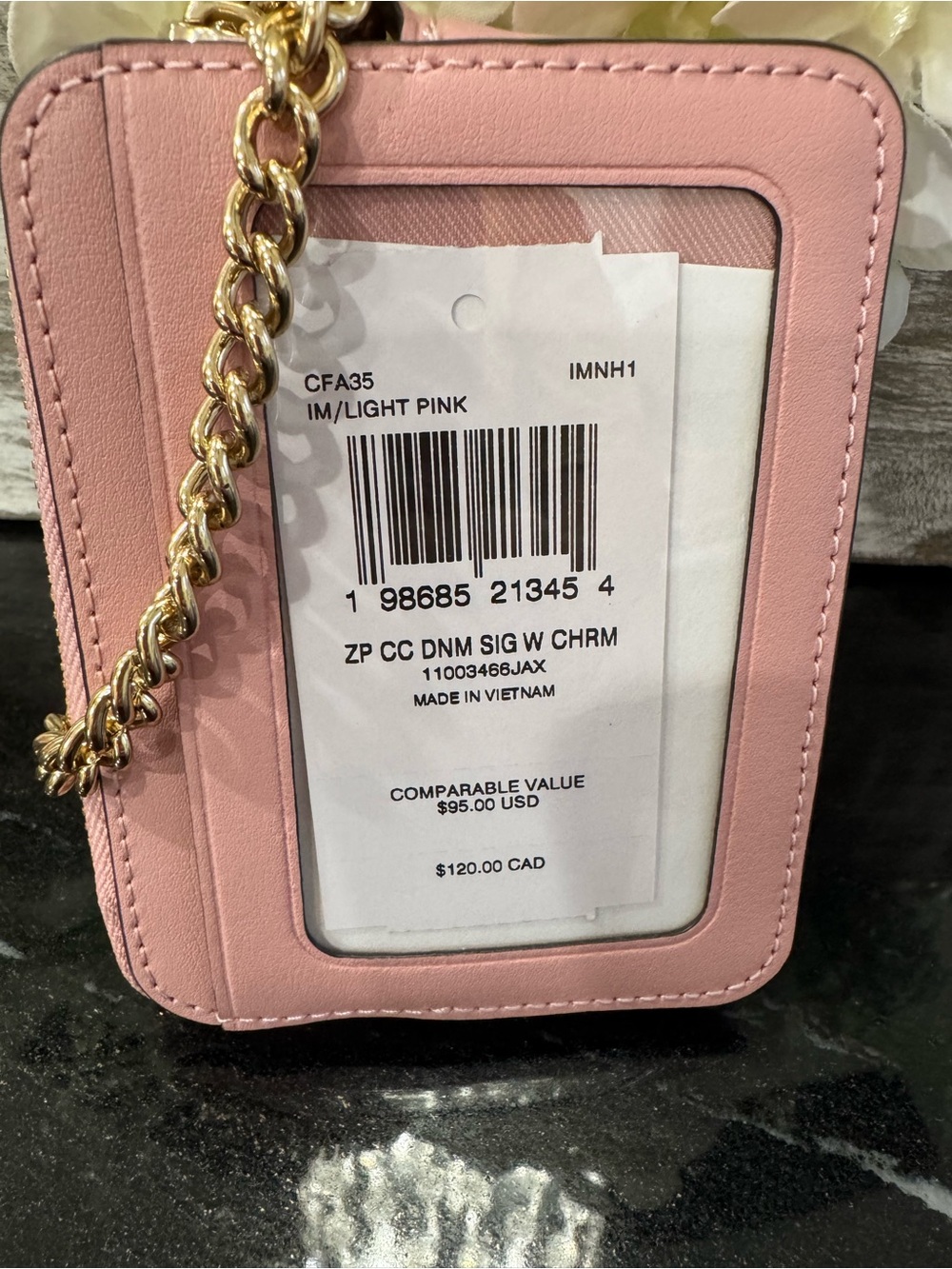 🌸NWT COACH Pink Denim Signature Card Case with Cherry 🍒 Charm - Picture 3 of 5